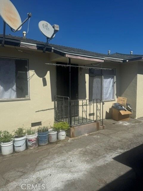 Property Photo:  622 N Alhambra Avenue C  CA 91756 