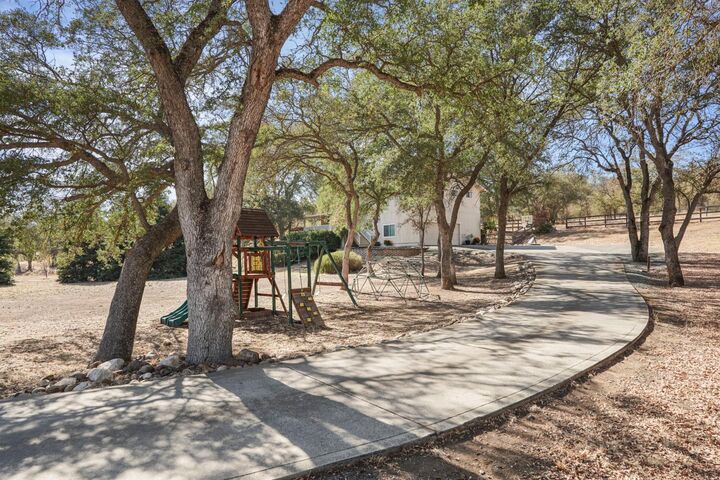 Property Photo: 3470 Berkesey Lane CA 95252