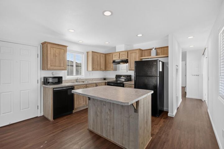 Property Photo: 152 O Street 62 CA 95648