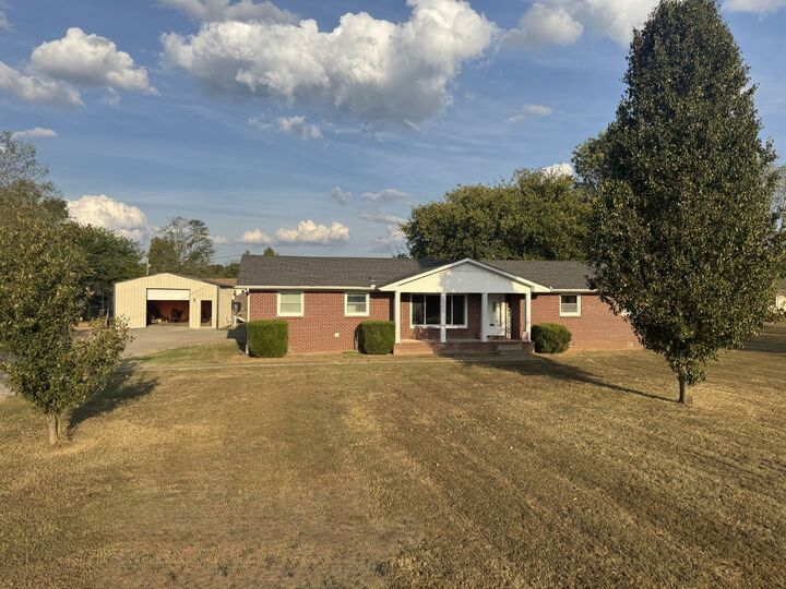 Property Photo: 2908 Midland Rd TN 37160