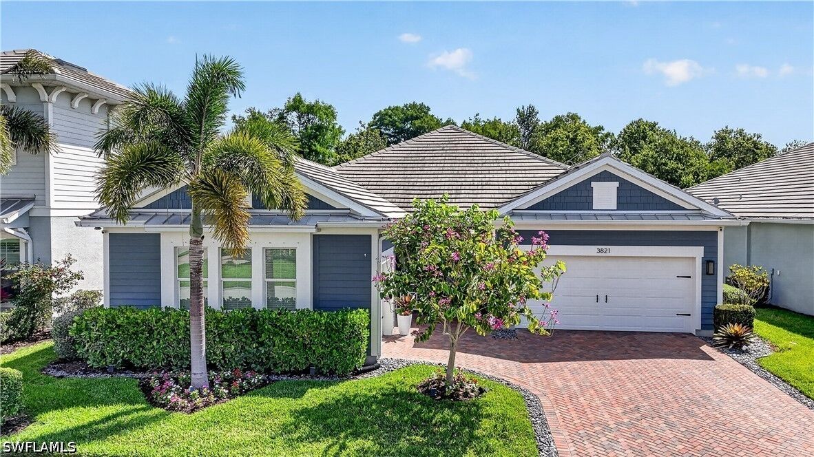 Property Photo:  3821 Helmsman Drive  FL 34120 