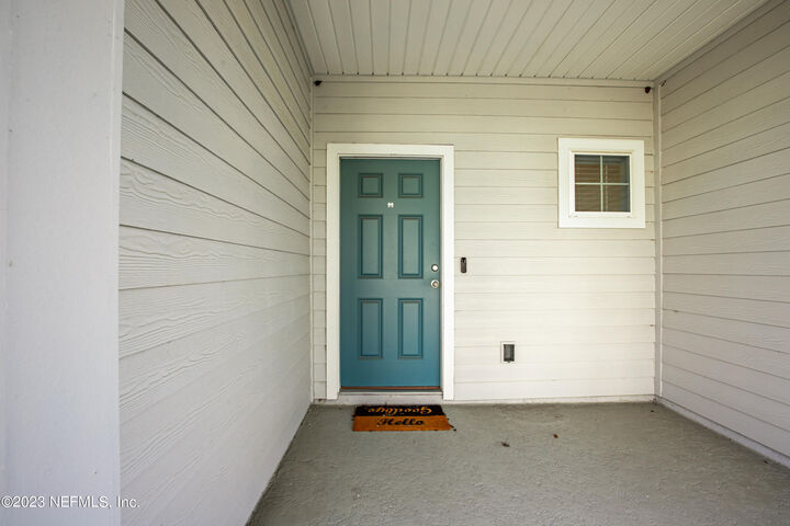 Property Photo:  10377 Benson Lake Drive  FL 32222 