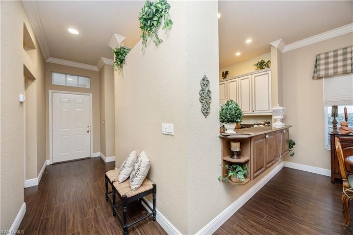 Property Photo:  6541 Ilex Cir  FL 34109 
