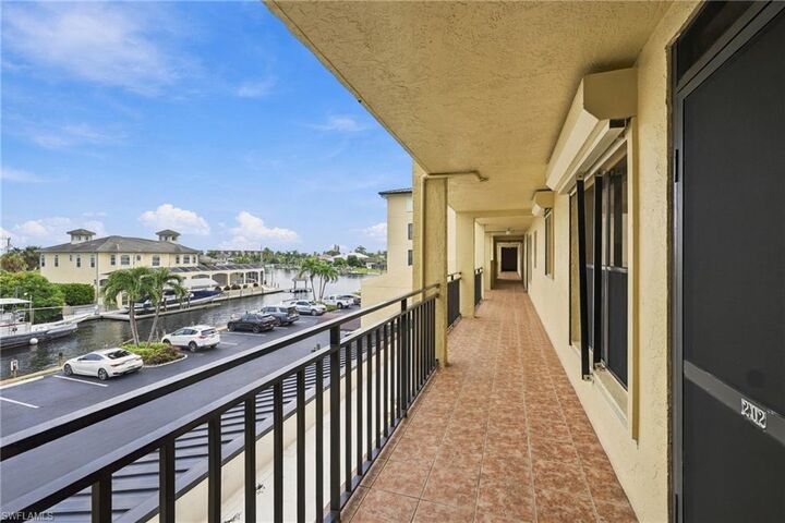 Property Photo: 4647 SE 17th Pl 202 FL 33904
