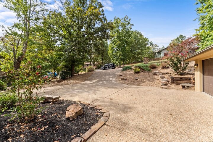 Property Photo: 15 Blenheim Lane AR 72715