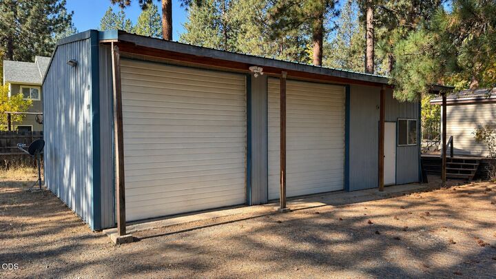 Property Photo: 60198 Cinder Butte Road OR 97702