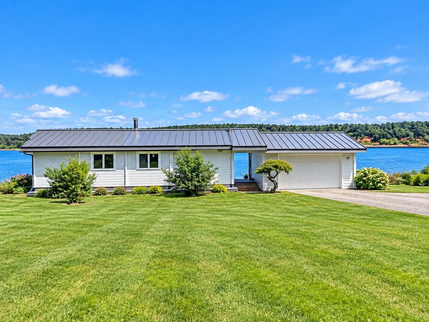 Property Photo: 110 Bayview Drive PE C0B 1E0