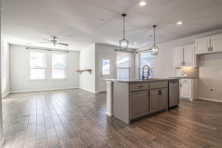 Property Photo: 1316 Madrone Ave TX 79705