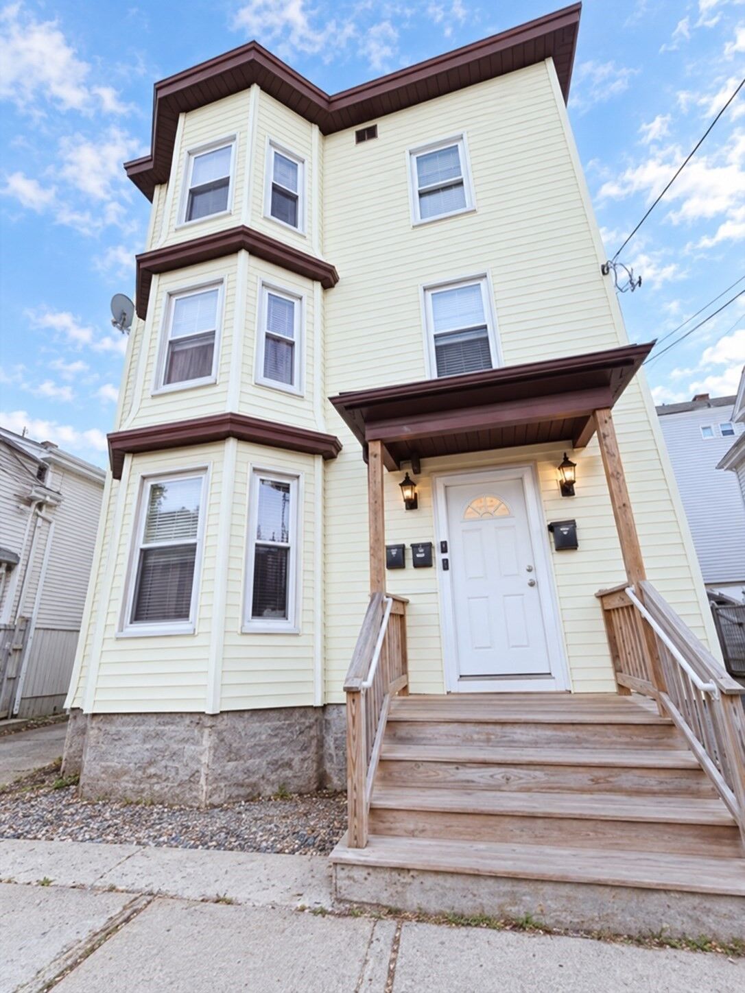 Property Photo:  46 Grove St 3  MA 01905 
