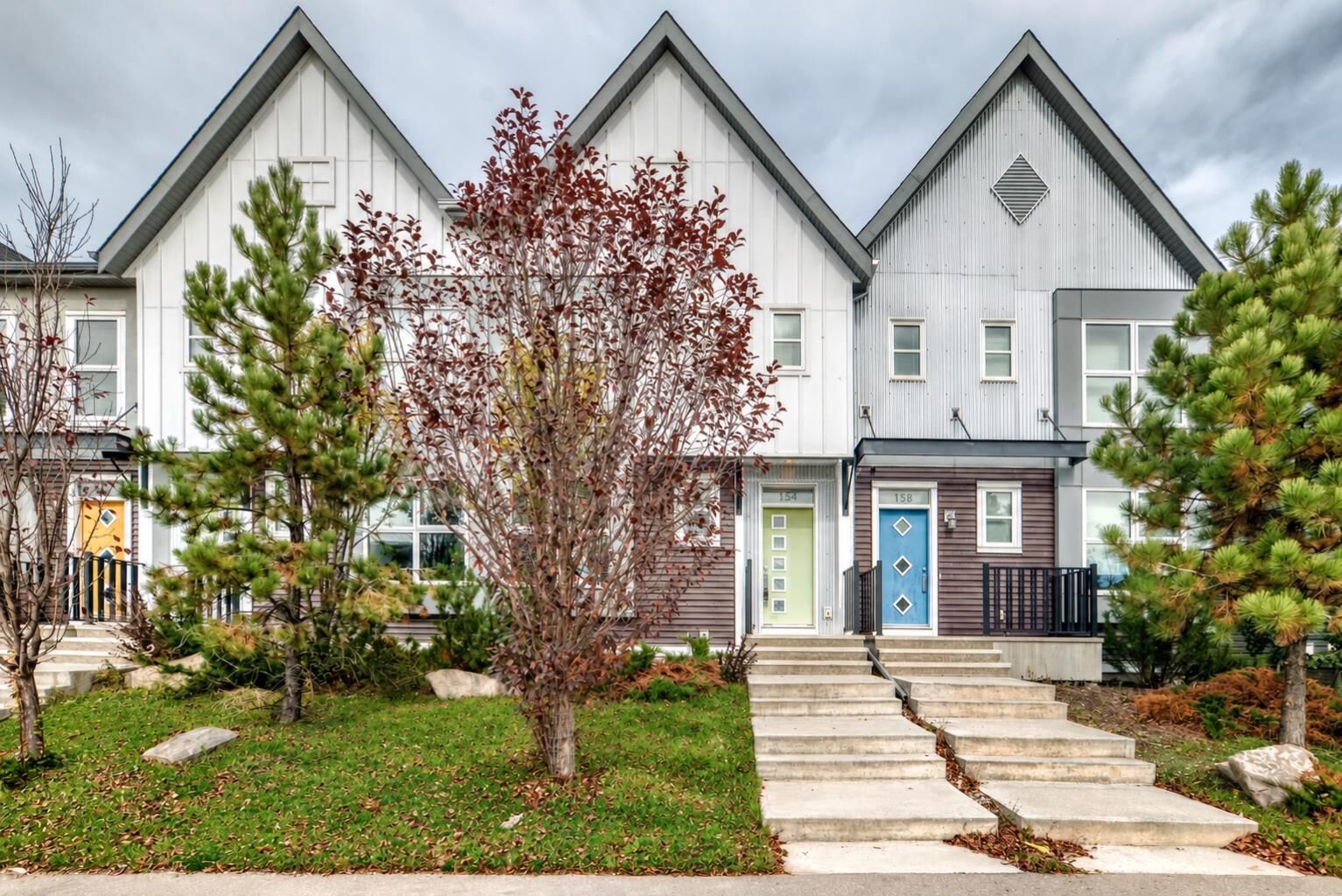 Property Photo:  154 Livingston Avenue NE  AB T3P 0V9 