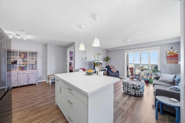 Property Photo:  279 Copperpond Common SE 4201  AB T2Z 1G6 