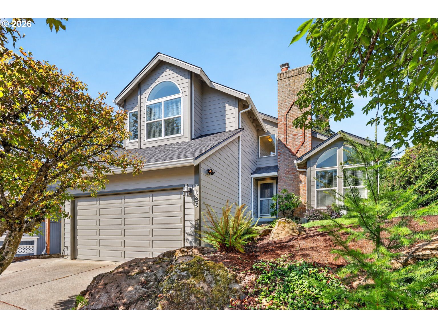 Property Photo:  7625 Ridgewood Dr  OR 97027 