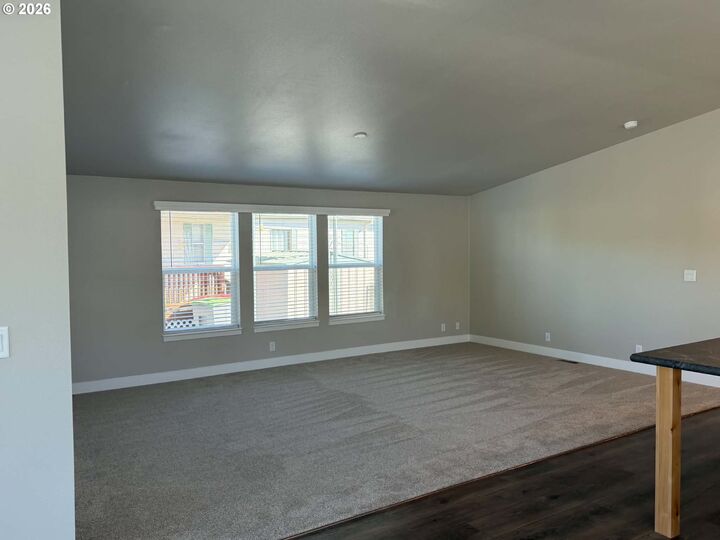 Property Photo: 4155 NE Three Mile Ln 25 OR 97128