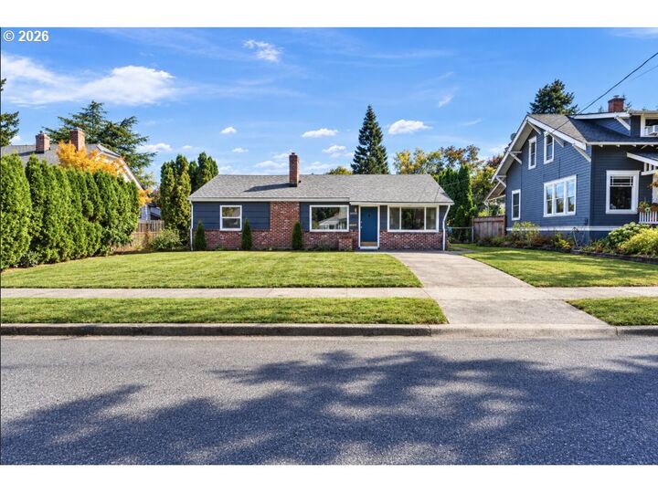Property Photo:  8000 N Woolsey Ave  OR 97203 