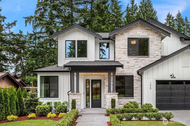 Property Photo: 7020 139th Place NE WA 98052