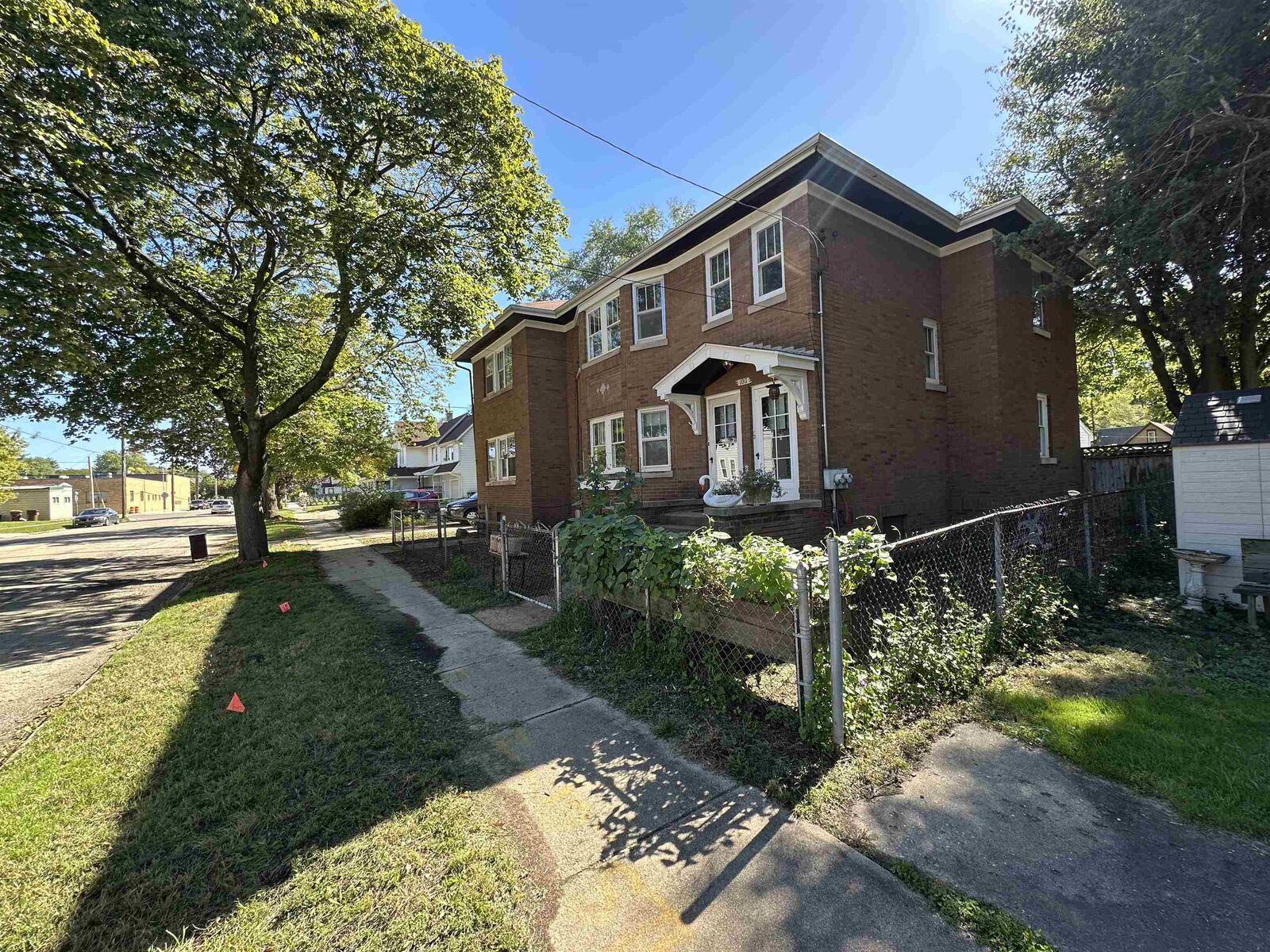 Property Photo: 1011 15th Avenue IL 61104