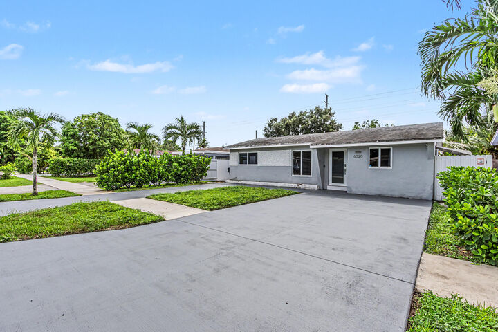Property Photo:  6320 Adams Street  FL 33023 