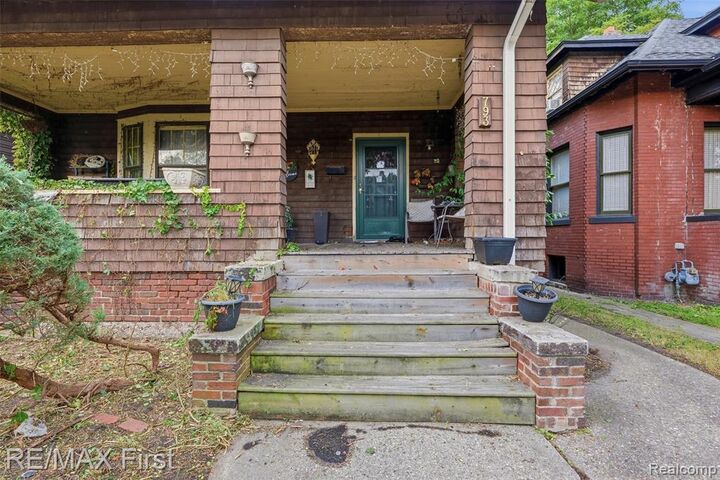 Property Photo: 793 Marlborough Street MI 48215