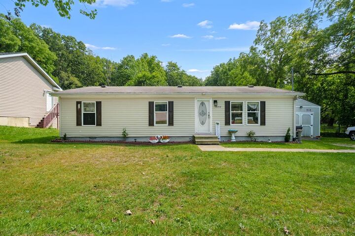 Property Photo:  2002 Mt Olivet Road  MI 49004 