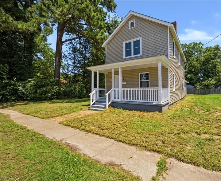 Property Photo:  722 Rolfe St  VA 23661 