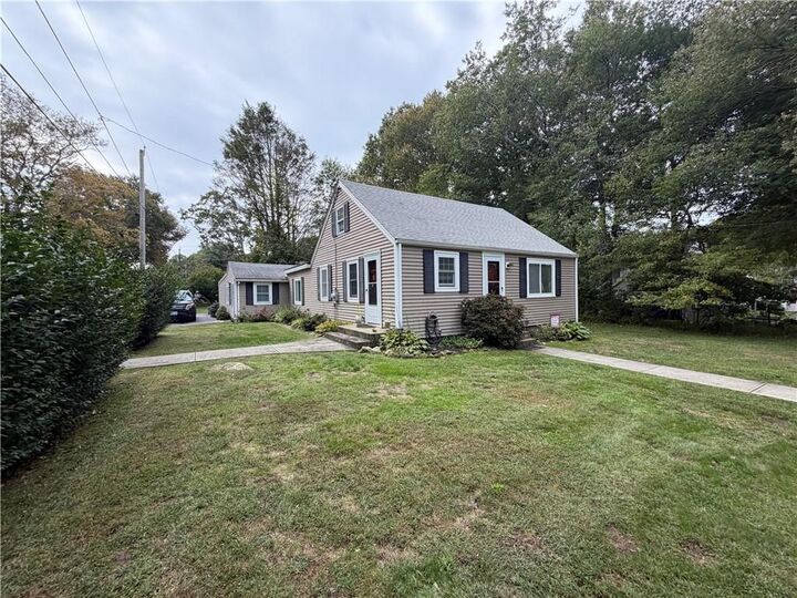 Property Photo:  36 Pettaquamscutt Lake Road  RI 02874 