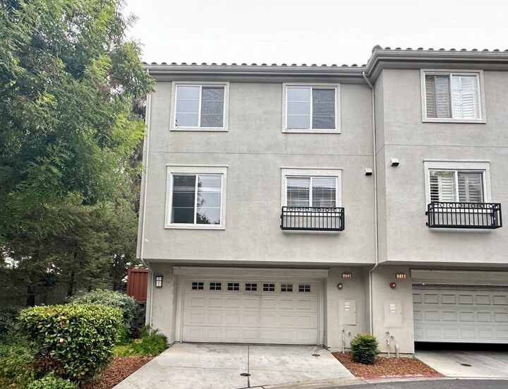 Property Photo:  223 Vista Roma Way  CA 95136 