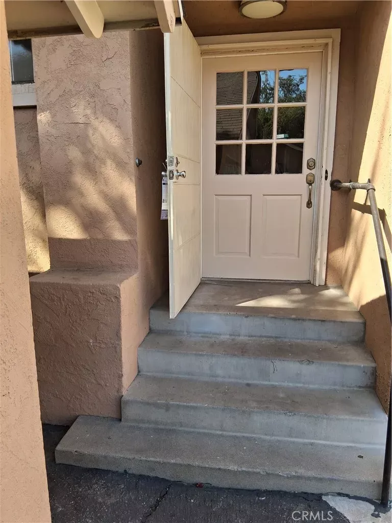 Property Photo:  723 Montana  CA 91016 