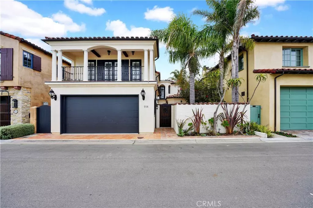 Property Photo:  118 Via Xanthe  CA 92663 