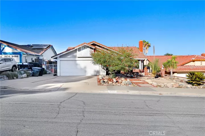 Property Photo: 16064 Via Norte CA 92530