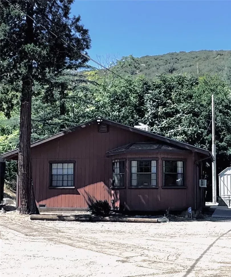 Property Photo:  43571 Lake Hughes  CA 93532 