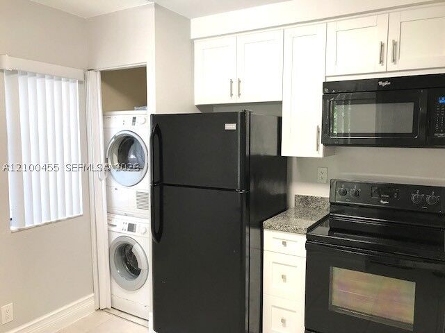Property Photo:  13902 SW 91st Ter 13902  FL 33186 