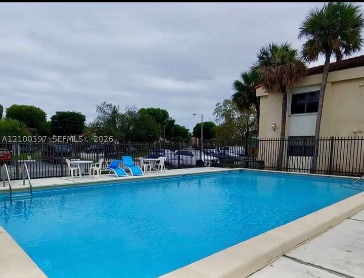 Property Photo:  690 W Park Dr 107-2  FL 33172 