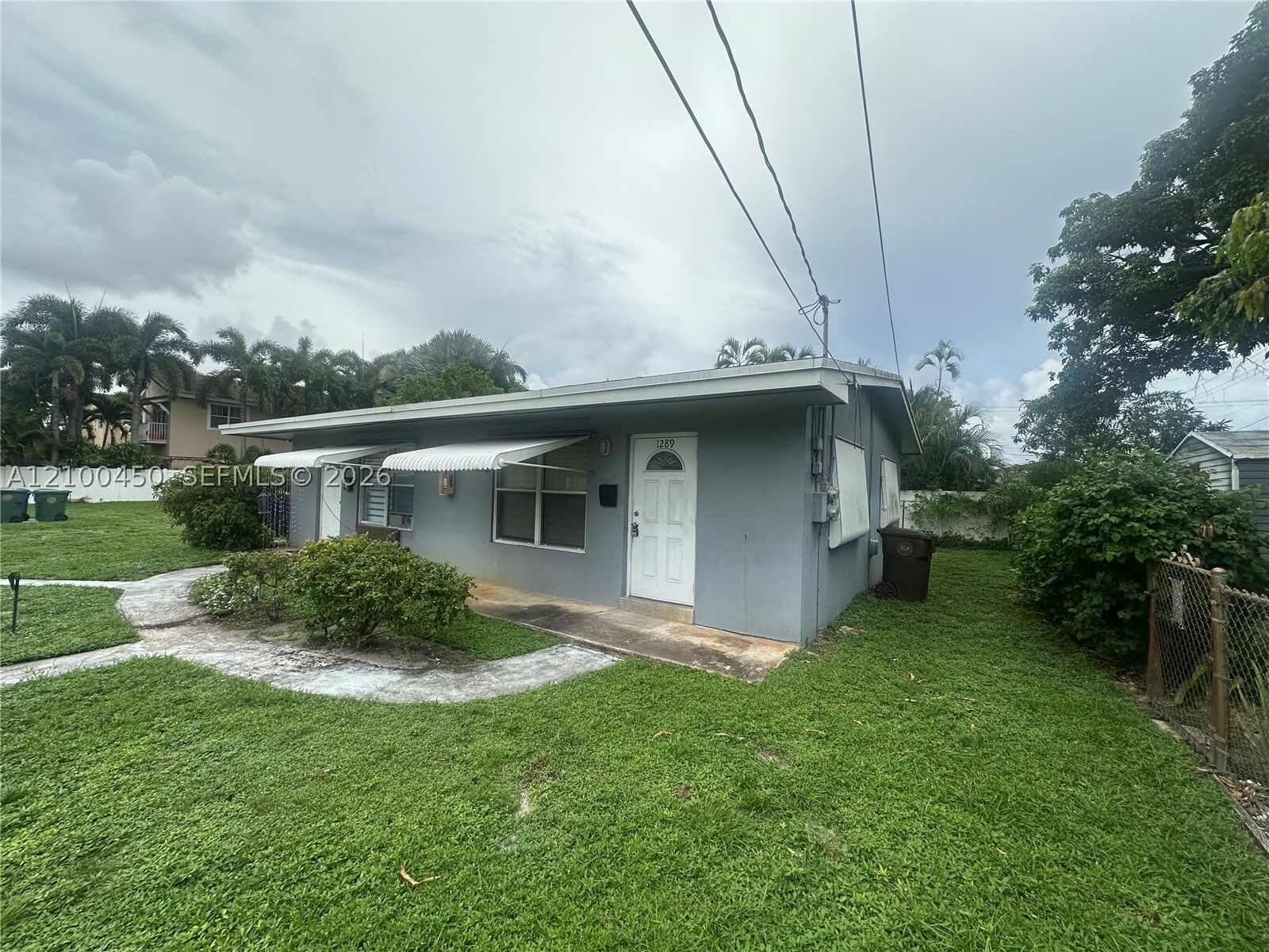 Property Photo:  1271 NE 32nd St 1289  FL 33334 