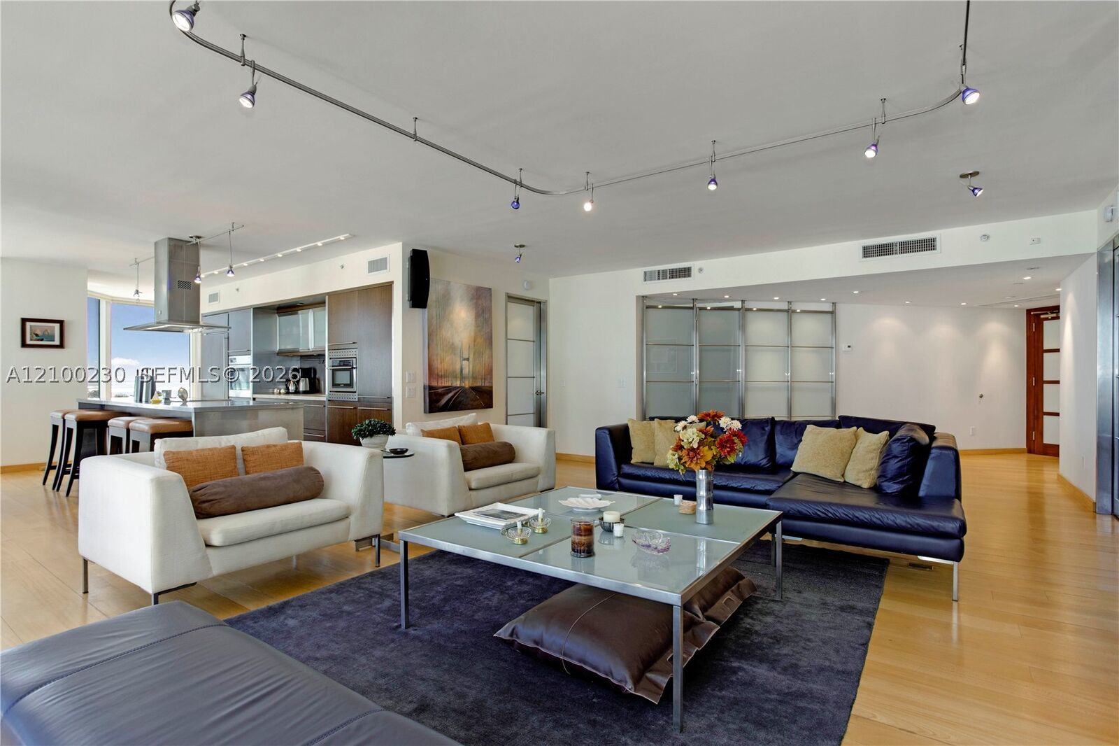 Property Photo:  4779 Collins Ave 401  FL 33140 