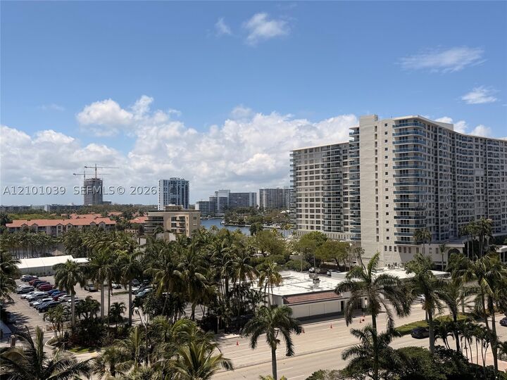 Property Photo:  4001 S Ocean Dr 8H  FL 33019 