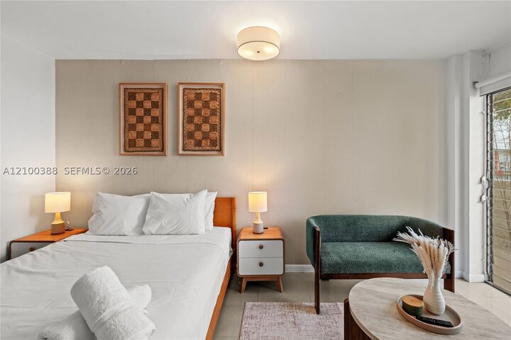 Property Photo:  1685 Jefferson Ave 7  FL 33139 