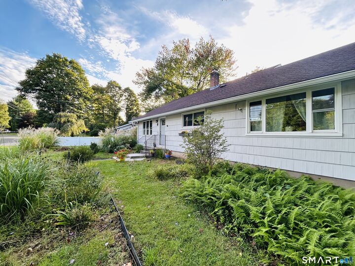Property Photo:  18 Russo Drive  CT 06518 