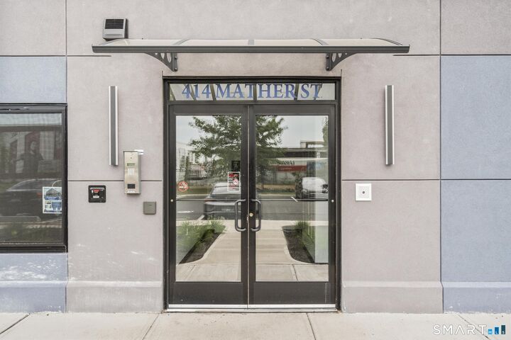 Property Photo: 414 Mather Street 3E CT 06514