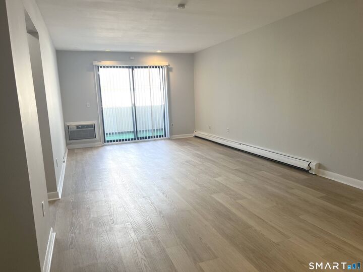 Property Photo:  252 Harlem Avenue A2  CT 06606 
