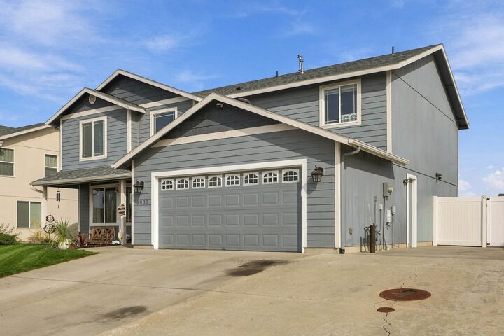 Property Photo: 6603 S S West Terrace Dr WA 99004