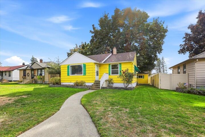 Property Photo: 3711 W Rockwell Ave WA 99205