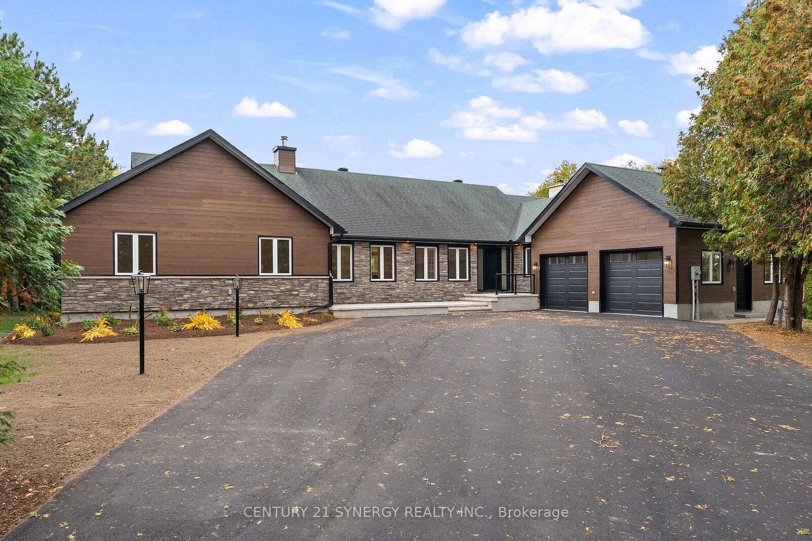 Photo de la propriété:  1580 Groves Road  ON K4R 1E5 