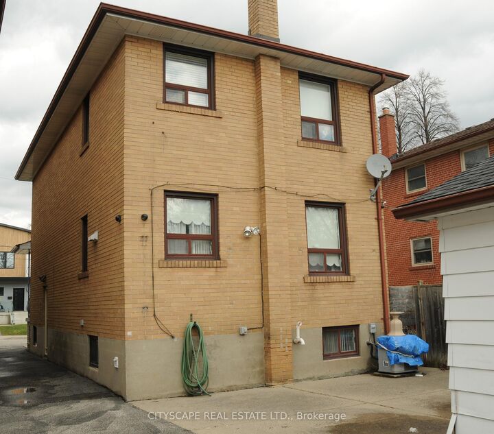 Property Photo:  49 Algoma Street Upper Floor  ON M8Y 1C4 