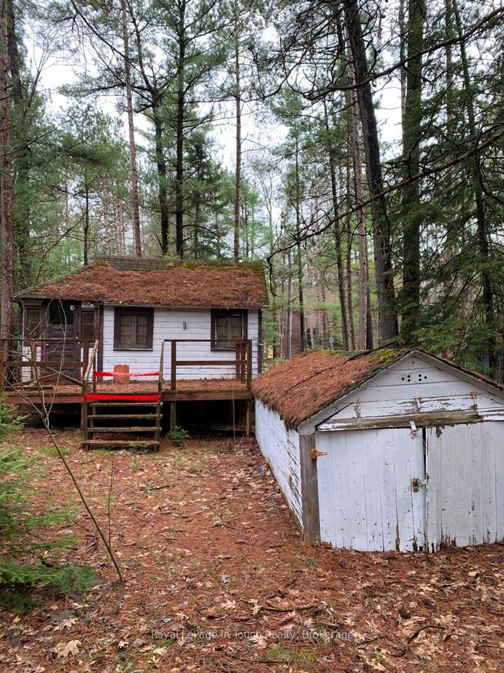 Property Photo:  327 Tiny Beaches Road N  ON L9M 1R3 