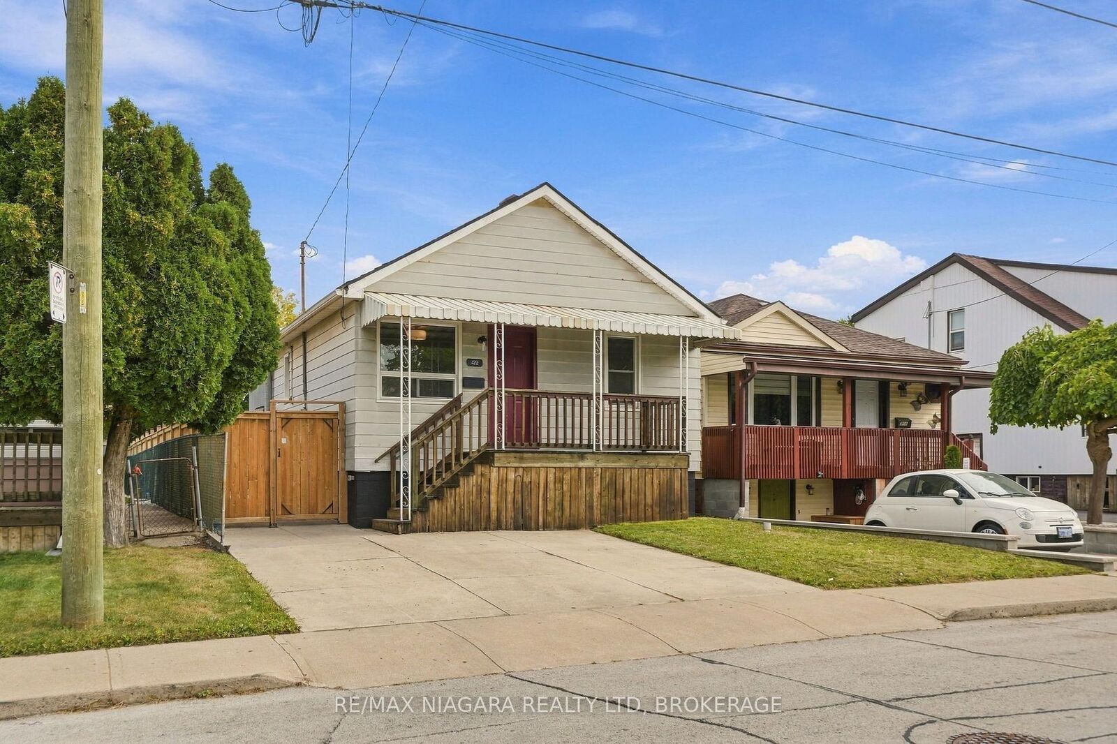 Property Photo:  422 Brunswick Street Lower  ON L8H 6S4 
