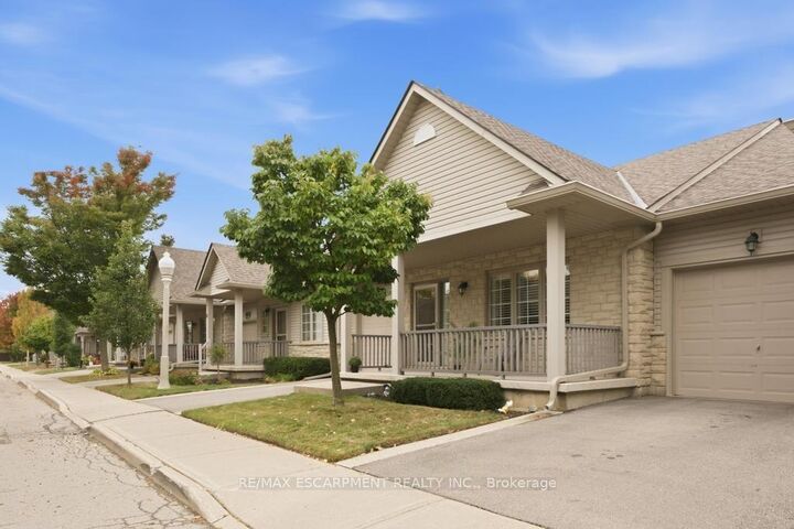 Property Photo:  34 Southbrook Drive 7  ON L0R 1C0 
