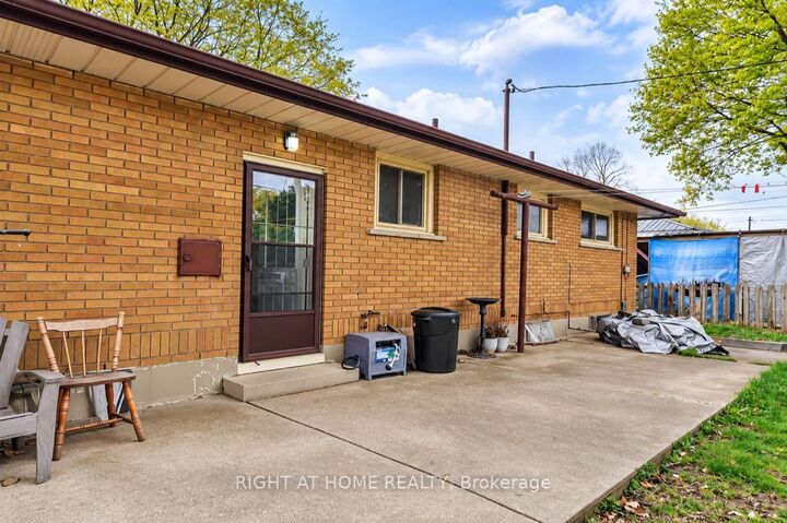 Property Photo:  200 Renfro Crescent Basement  ON N5Z 3B7 