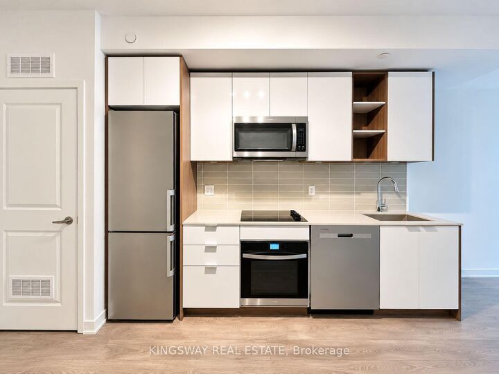 Property Photo:  543 Richmond Street W 304  ON M5V 1Y6 