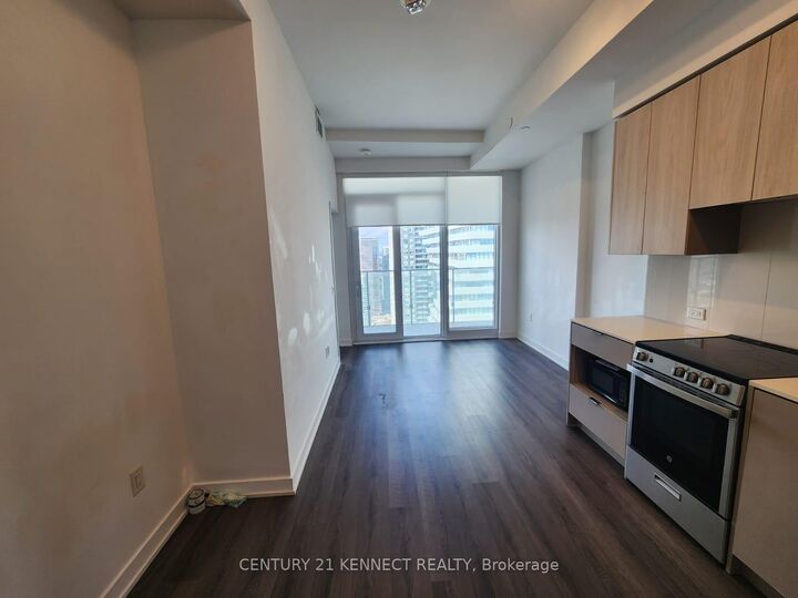 Property Photo:  3883 Quartz Road 3713  ON L5B 0M4 