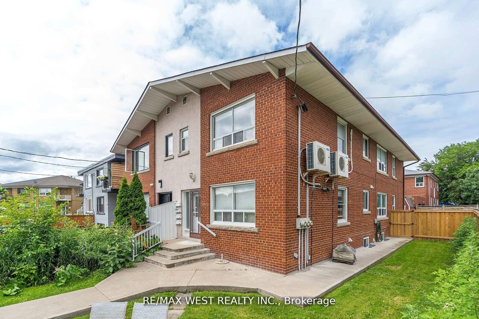 Property Photo: 34 Penhurst Avenue B2 ON M8Y 3A9